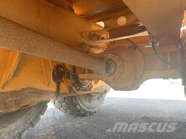 Moxy MT31 Csuklósdömperek