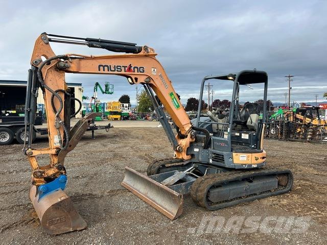 Mustang 450Z Lánctalpas kotrók