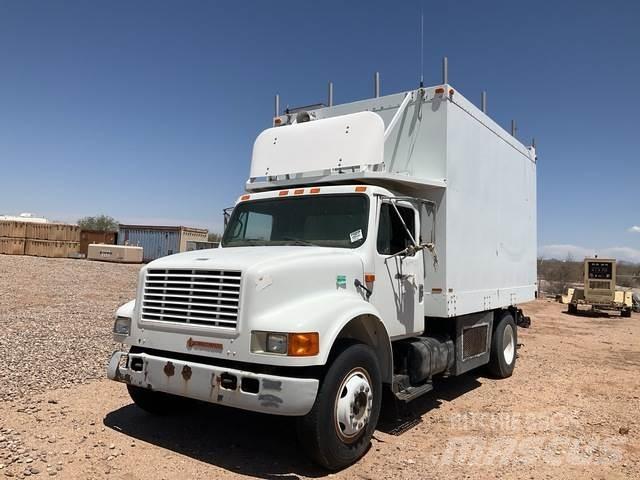 Navistar 4700 Dobozos teherautók