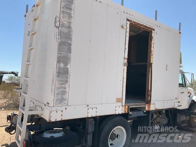 Navistar 4700 Dobozos teherautók