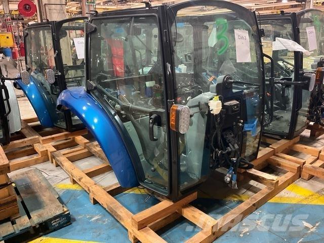 New Holland  Vezetőfülke és belső tartozékok