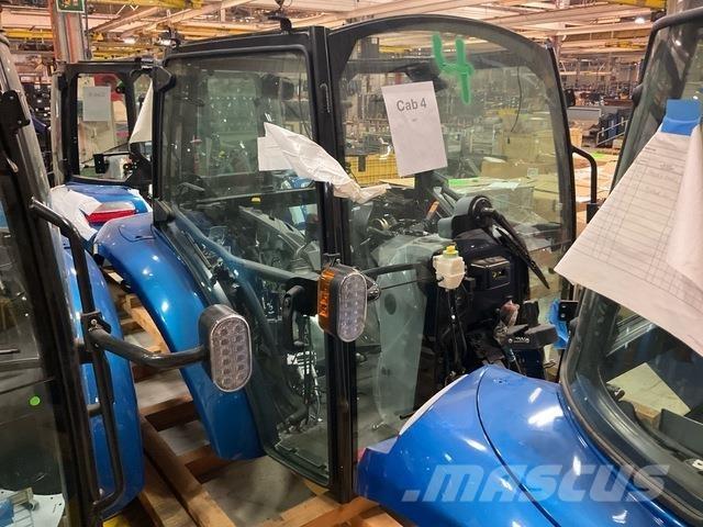 New Holland  Vezetőfülke és belső tartozékok