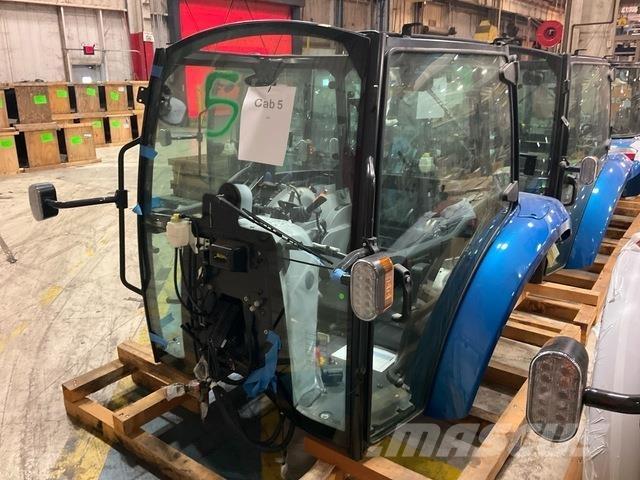 New Holland  Vezetőfülke és belső tartozékok