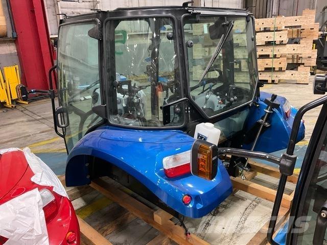 New Holland  Vezetőfülke és belső tartozékok