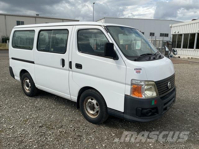 Nissan Caravan Mini buszok