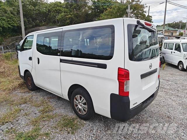 Nissan Caravan Mini buszok