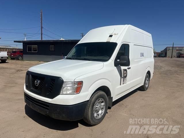 Nissan NV Transporterek