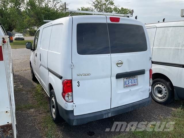 Nissan NV200 Transporterek