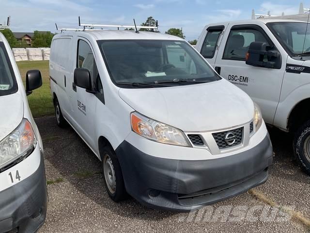Nissan NV200 Transporterek