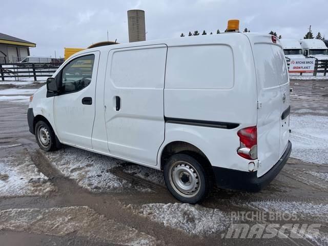 Nissan NV200 Transporterek