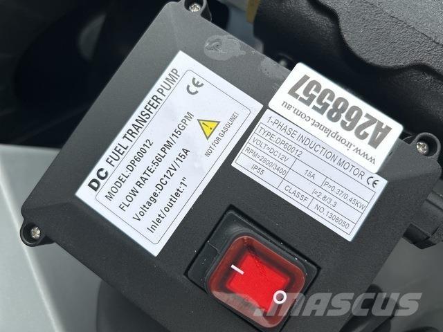  Olsen DD330 Üzemanyag- és adaléktartályok
