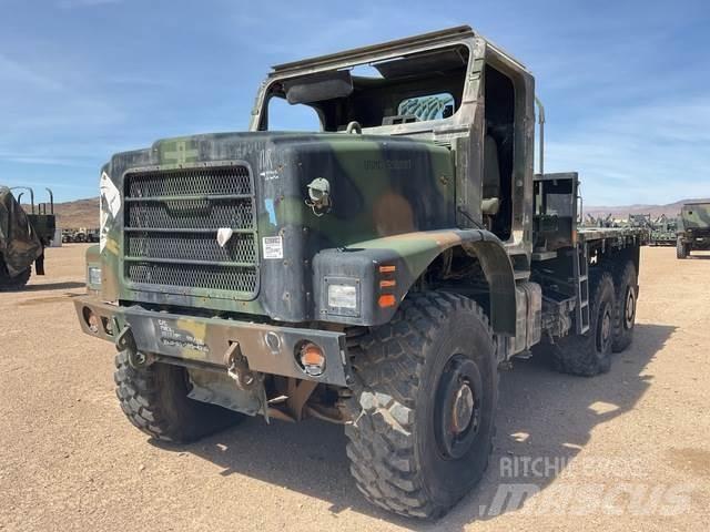 Oshkosh  Dobozos teherautók