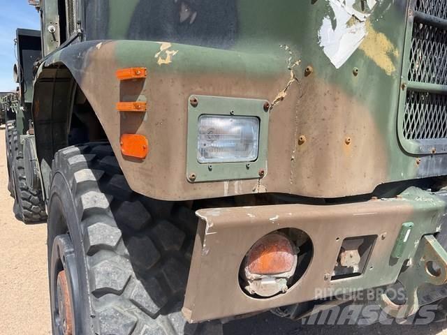 Oshkosh  Dobozos teherautók