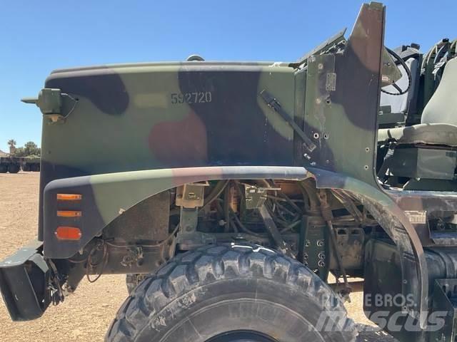 Oshkosh AMK23A1 Dobozos teherautók