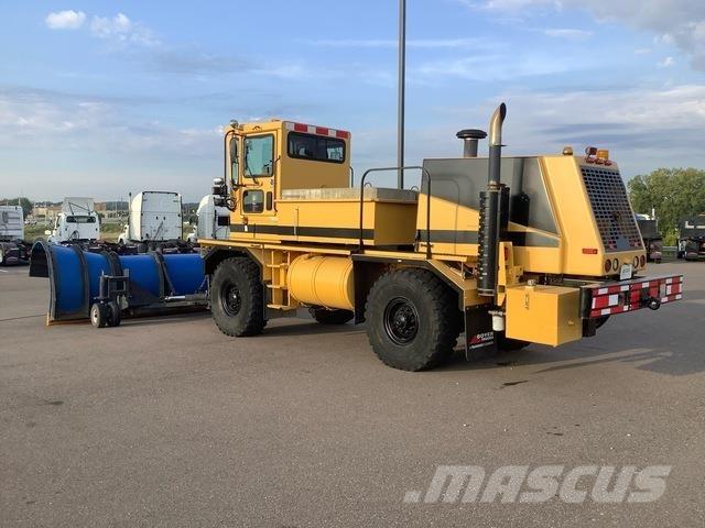 Oshkosh H2718 Hóeltakarítók