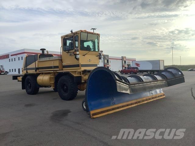 Oshkosh H2718 Hóeltakarítók