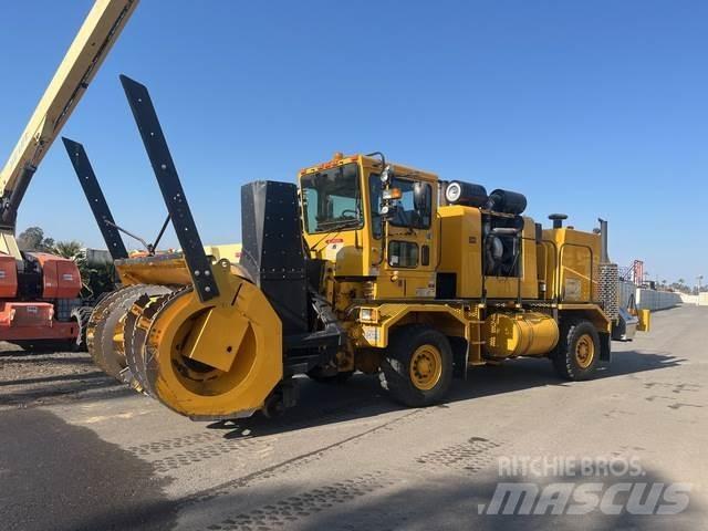 Oshkosh H2923B Hómarók