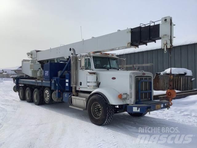 Peterbilt  Lánctalpas daruk
