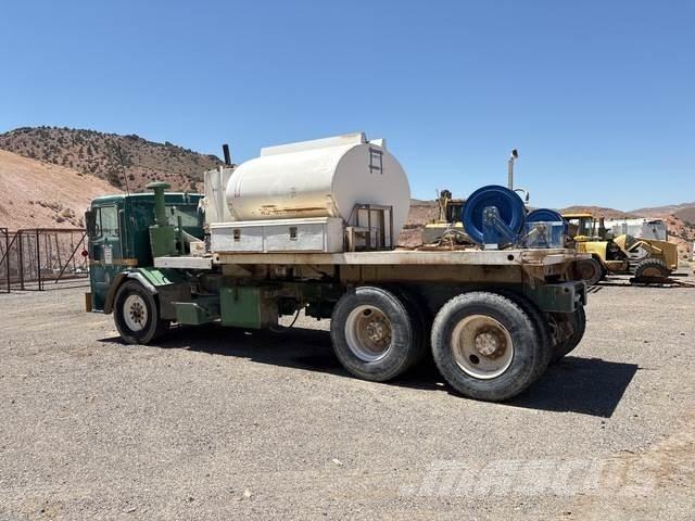 Peterbilt 320 Tartályos teherautók