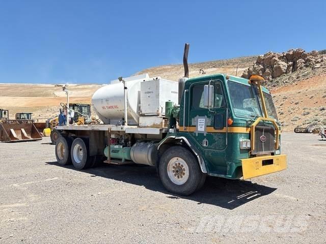 Peterbilt 320 Tartályos teherautók