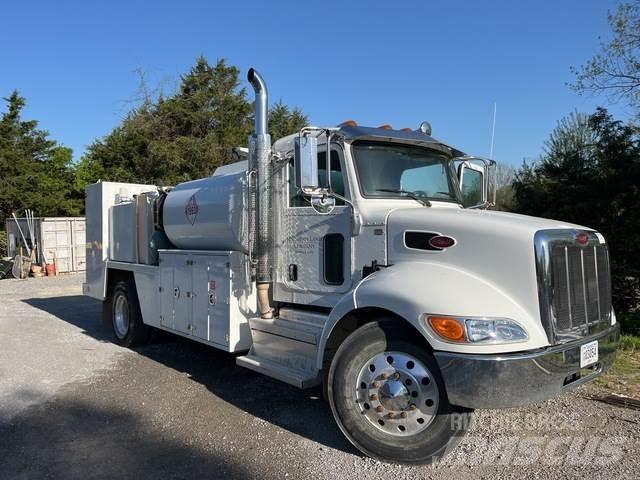 Peterbilt 337 Tartályos teherautók
