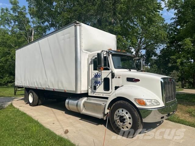 Peterbilt 337 Dobozos teherautók