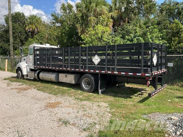 Peterbilt 337 Platós / Ponyvás teherautók