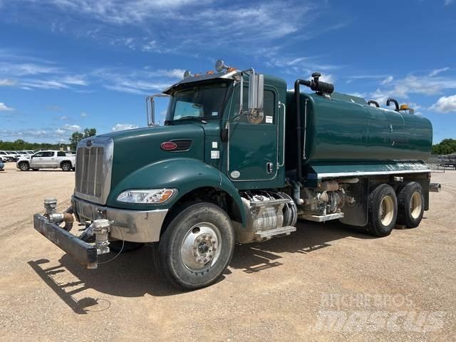 Peterbilt 348 Vízszállító teherautók