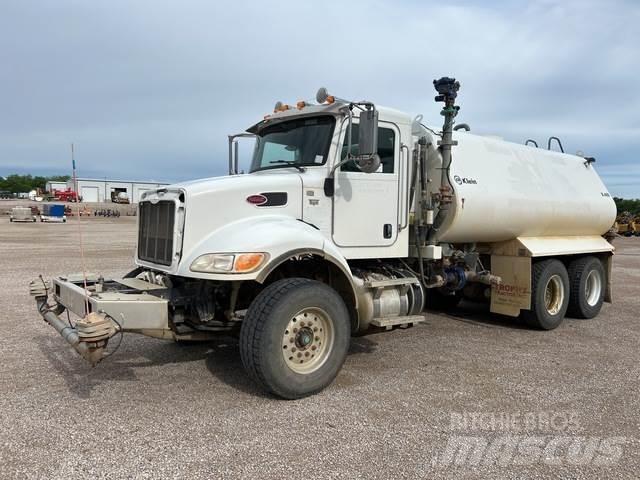 Peterbilt 348 Vízszállító teherautók