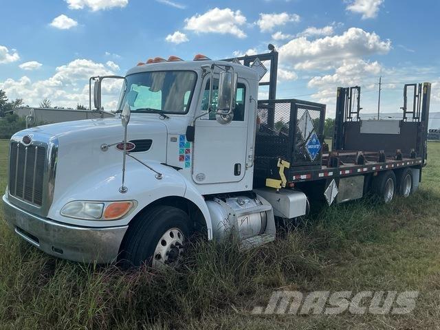 Peterbilt 348 Platós / Ponyvás teherautók
