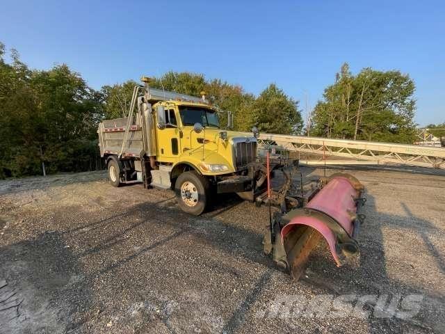 Peterbilt 348 Nyergesvontatók