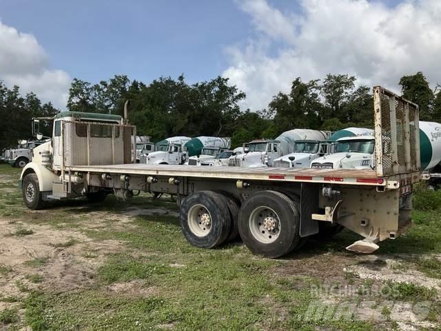Peterbilt 357 Platós / Ponyvás teherautók