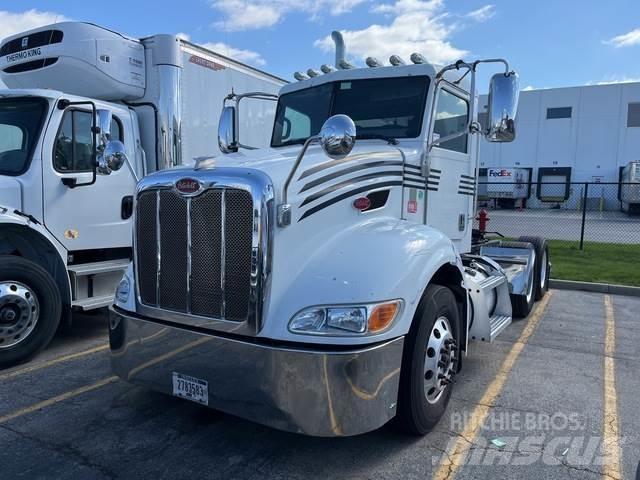 Peterbilt 384 Nyergesvontatók