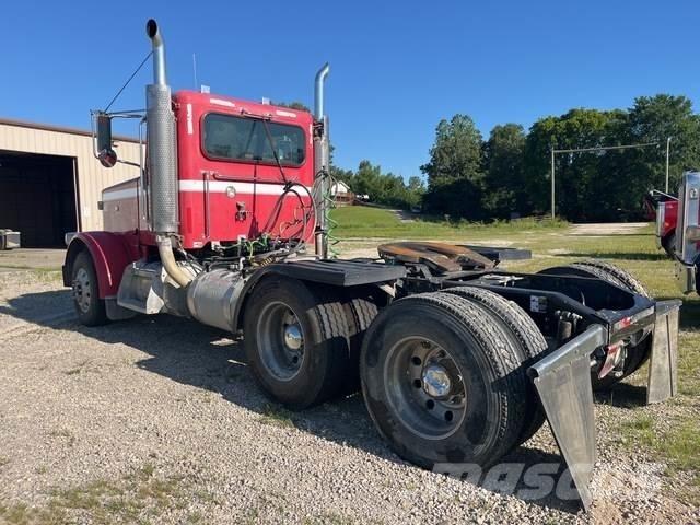 Peterbilt 388 Nyergesvontatók