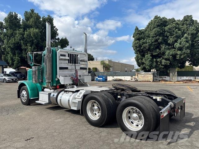 Peterbilt 388 Nyergesvontatók