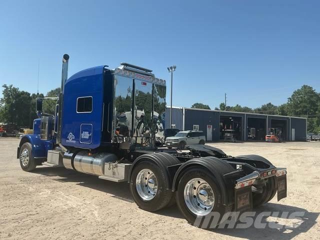 Peterbilt 389 Nyergesvontatók