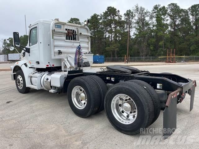 Peterbilt 567 Nyergesvontatók