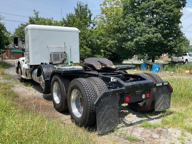 Peterbilt 567 Nyergesvontatók
