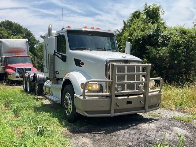 Peterbilt 567 Nyergesvontatók