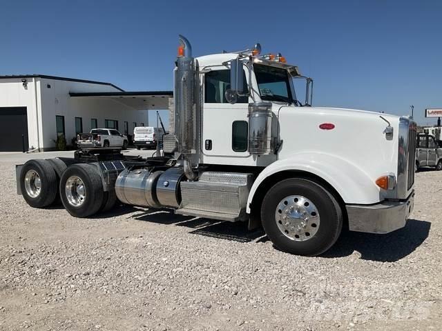 Peterbilt 567 Nyergesvontatók