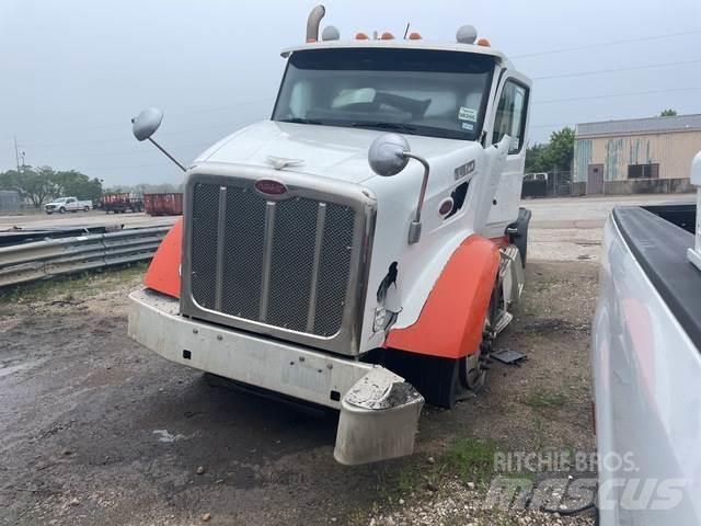 Peterbilt 567 Nyergesvontatók