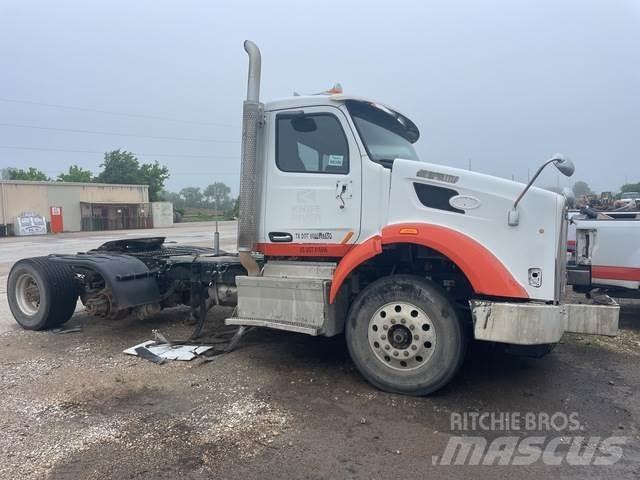Peterbilt 567 Nyergesvontatók