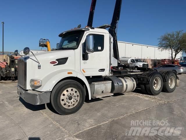 Peterbilt 567 Nyergesvontatók