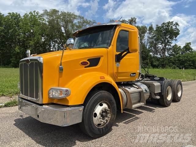 Peterbilt 567 Nyergesvontatók