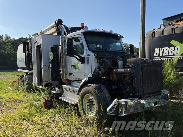 Peterbilt 567 Lánctalpas kotrók