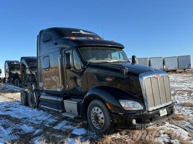 Peterbilt 587 Nyergesvontatók
