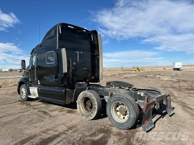 Peterbilt 587 Nyergesvontatók