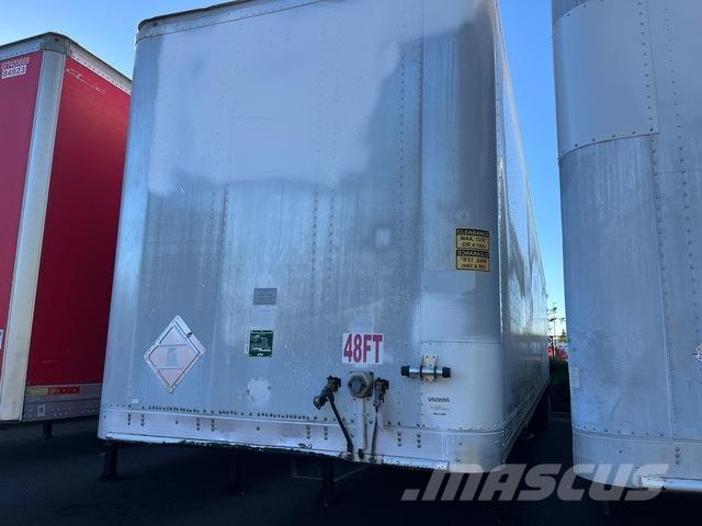  Pines Dobozos pótkocsik