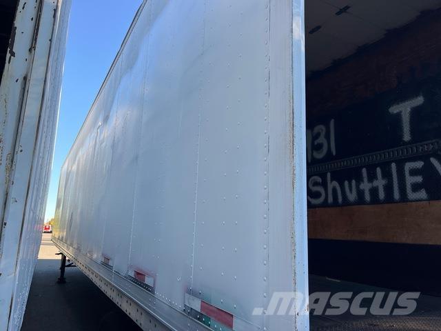  Pines Dobozos pótkocsik