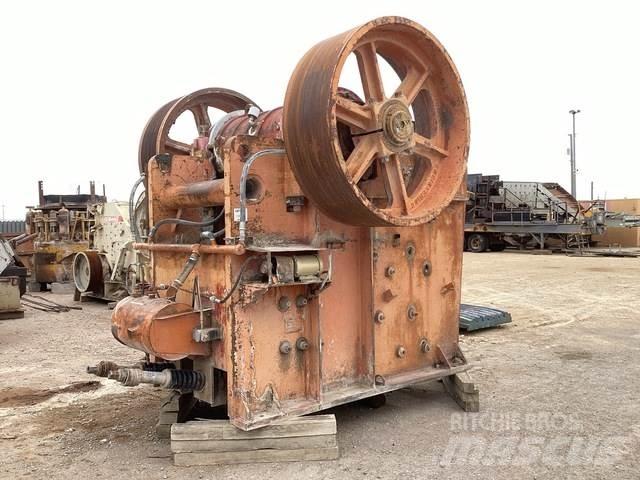 Pioneer 3546 Törőgépek